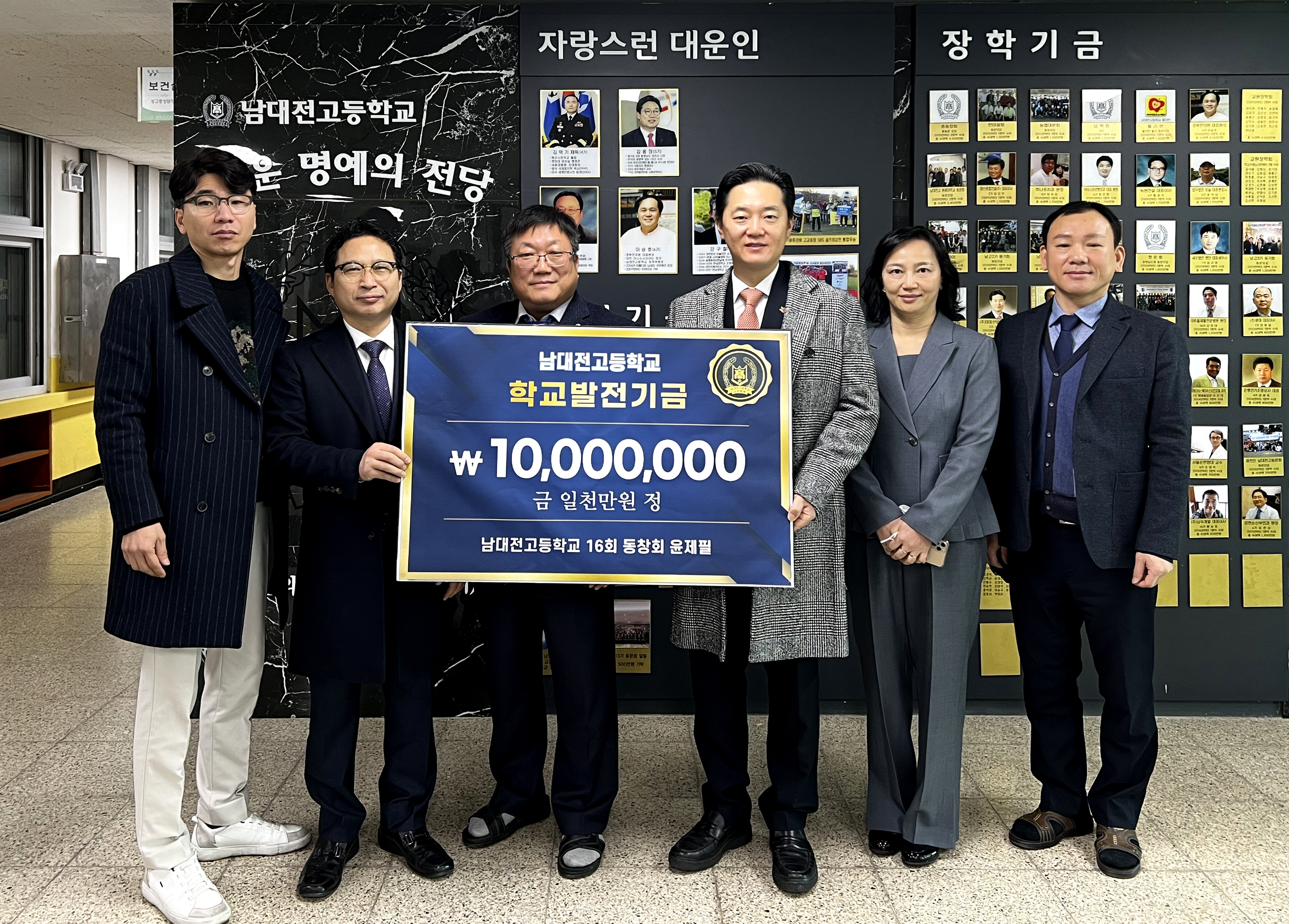 2fdca7052428885.jpg